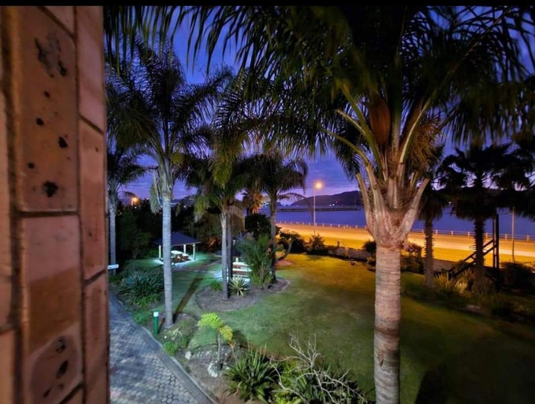 Lagoon Breeze Guest House Knysna Bagian luar foto
