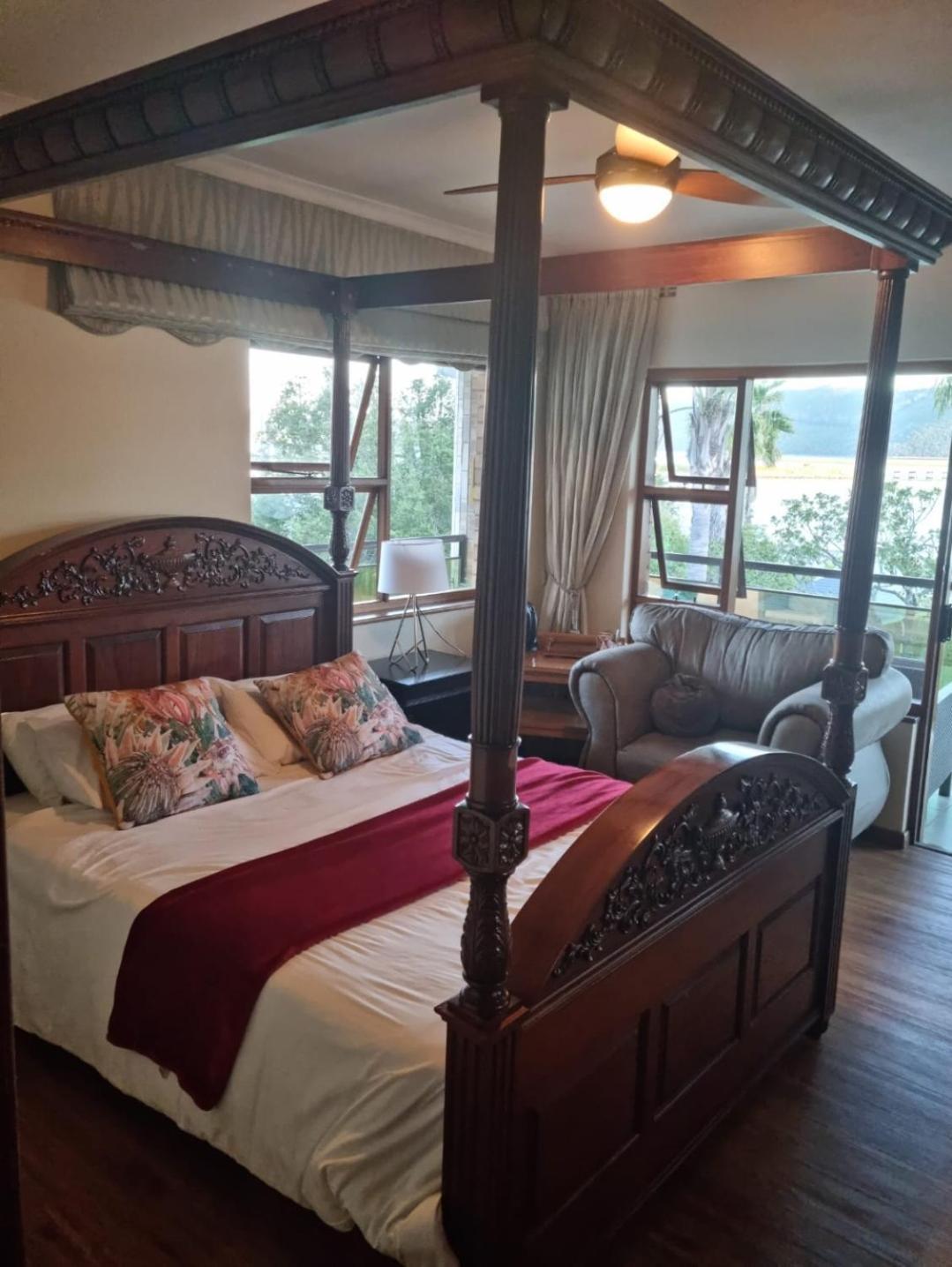 Lagoon Breeze Guest House Knysna Bagian luar foto