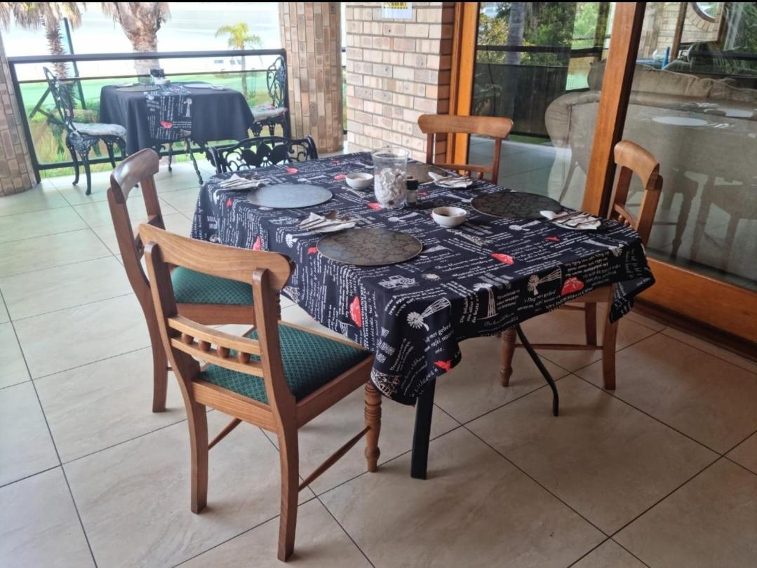 Lagoon Breeze Guest House Knysna Bagian luar foto